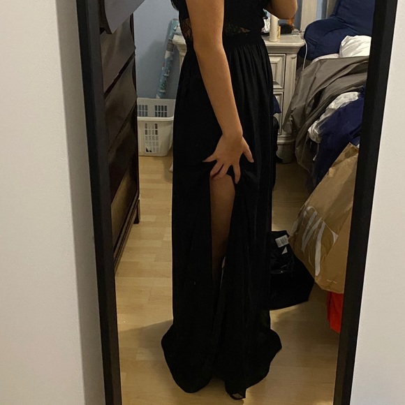 BCBGeneration Chiffon and Lace Maxi Dress - Picture 7 of 7